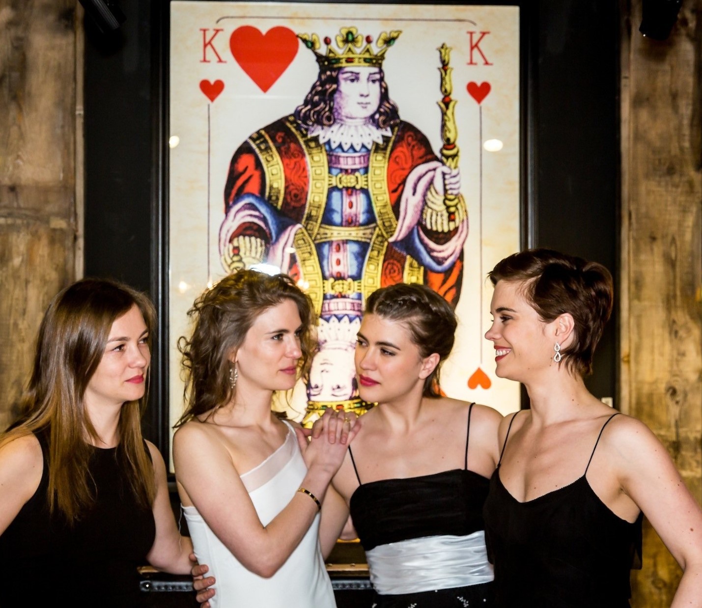 The Polla Sisters and the King of Hearts